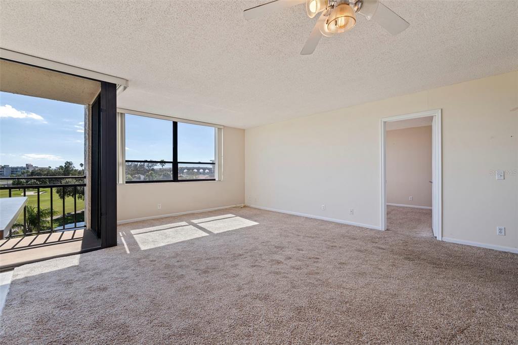 6210 SUN BOULEVARD UNIT 408, ST PETERSBURG, FL — photo 4 of 21