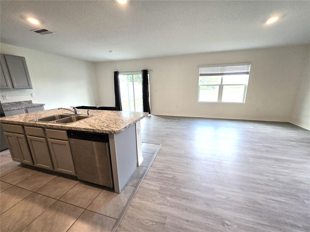 217 GINA LANE, DAVENPORT, FL — photo 5 of 16