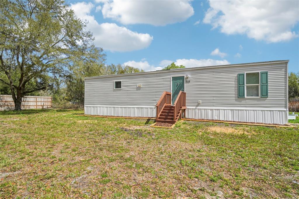 808 SE 124TH AVENUE, WEBSTER, FL — photo 2 of 20