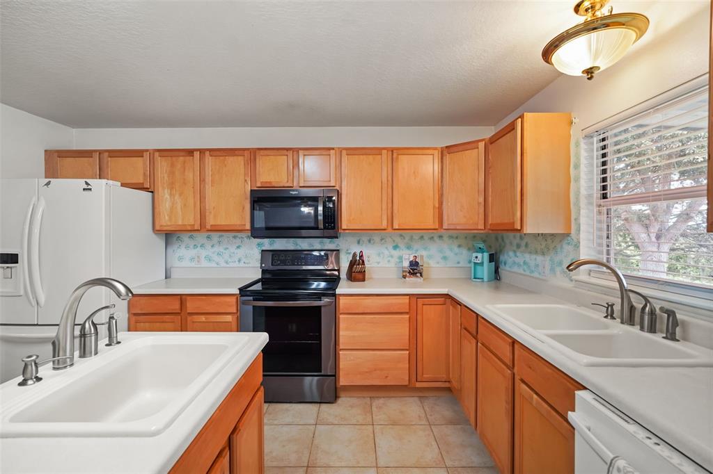 1614 RIDGEMOOR DRIVE, MASCOTTE, FL — photo 4 of 23
