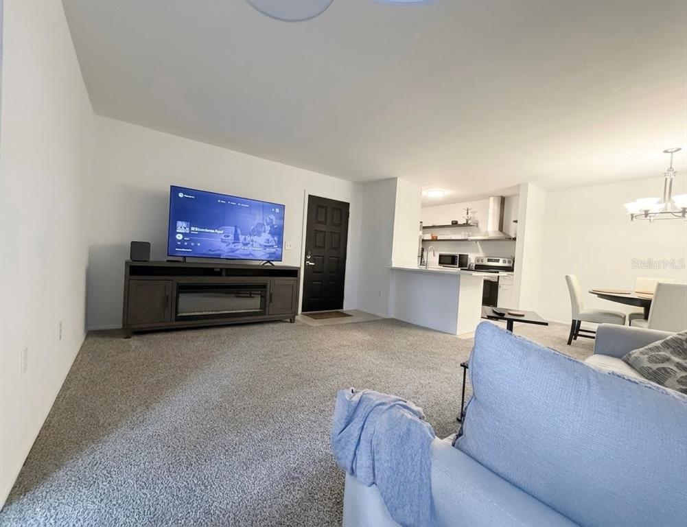 6015 LAKETREE LN UNIT E, TEMPLE TERRACE, FL — photo 5 of 24