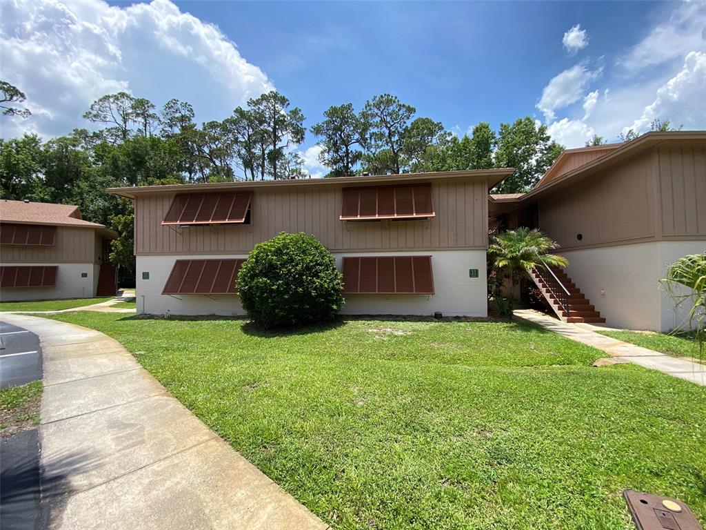 160 LIVE OAK WOODS COURT UNIT 3A