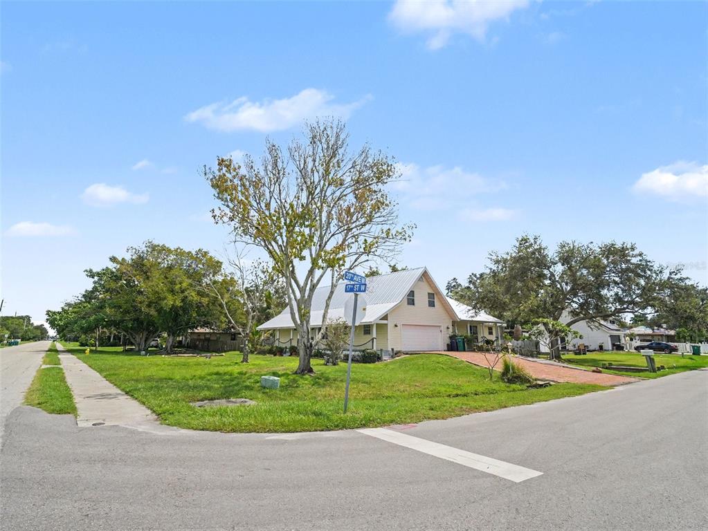 1612 20TH AVENUE W, PALMETTO, FL — photo 3 of 30