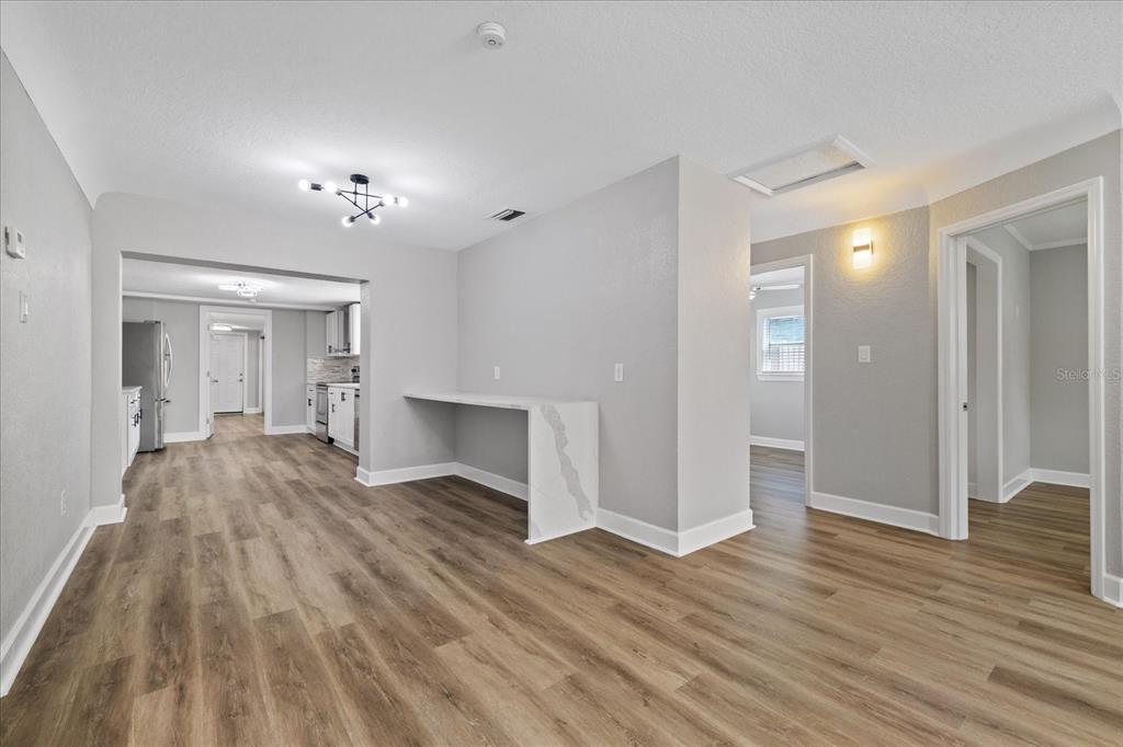 4053 31ST STREET N, ST PETERSBURG, FL — photo 5 of 30