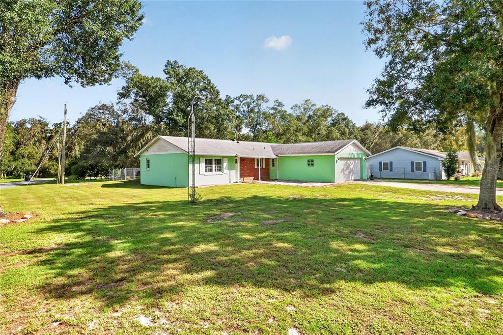 2140 CREEK SIDE DRIVE, LAKELAND, FL — photo 2 of 56