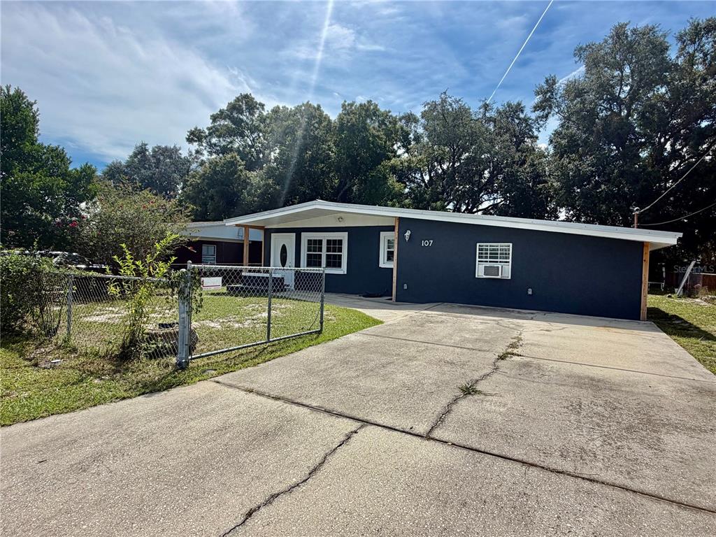 107 SHIRLEY COURT, EAGLE LAKE, FL — photo 5 of 30