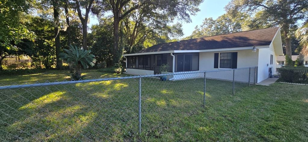 10605 SW 68 TERRACE, OCALA, FL — photo 2 of 19
