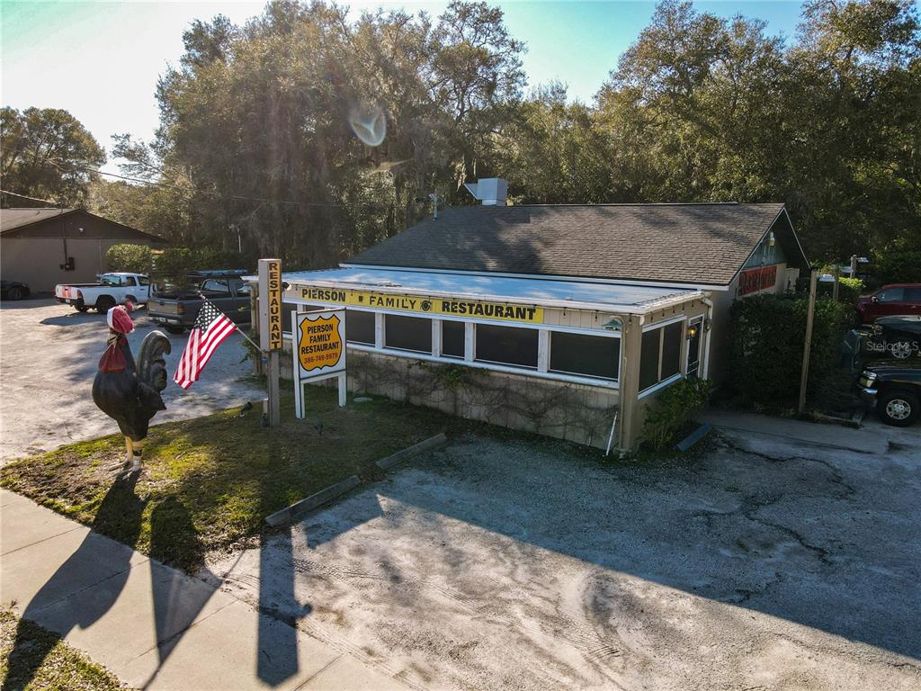 302 S CENTER STREET