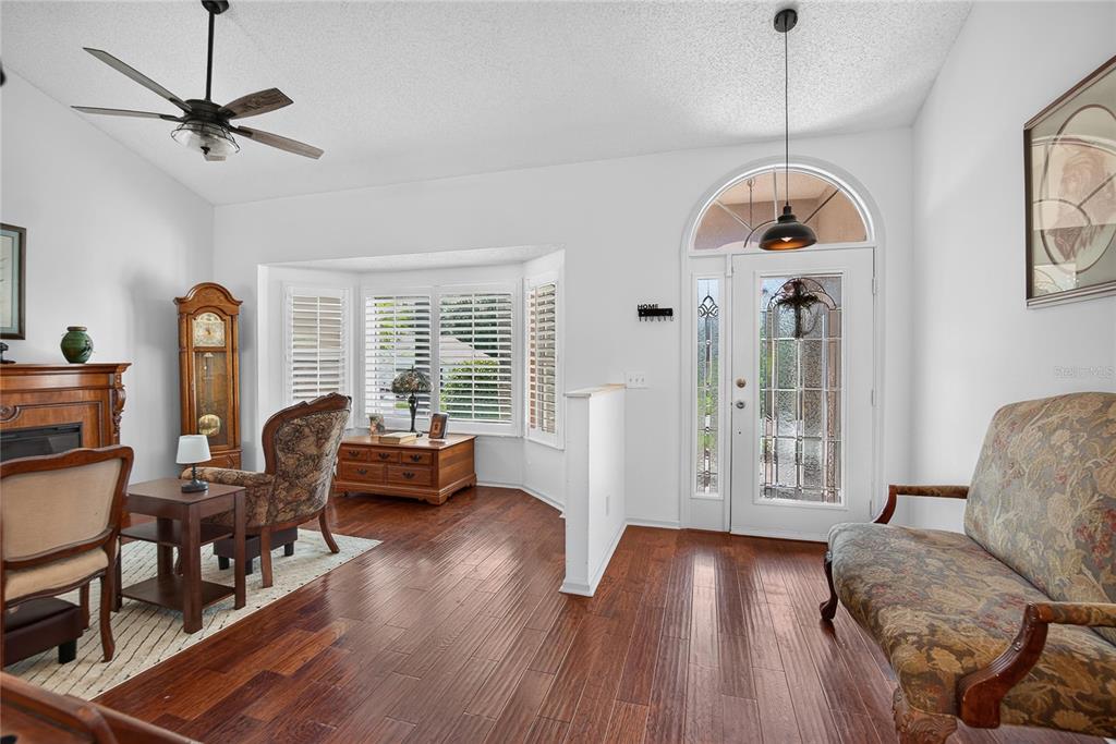 2010 RIVER PARK COURT, VALRICO, FL — photo 3 of 30