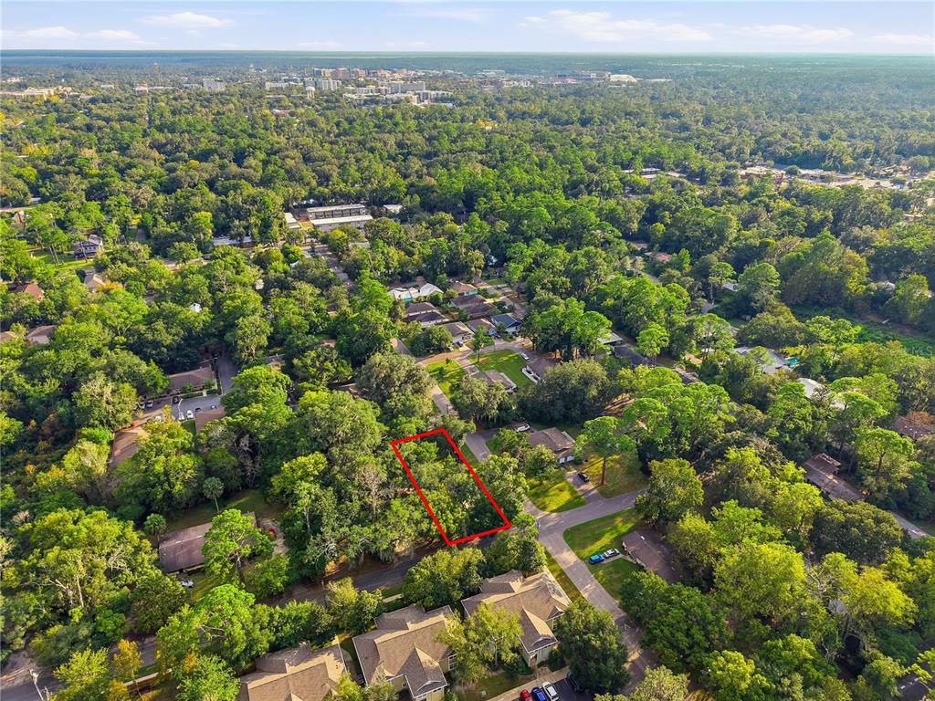 825 NW 19TH AVENUE, GAINESVILLE, FL — photo 2 of 22