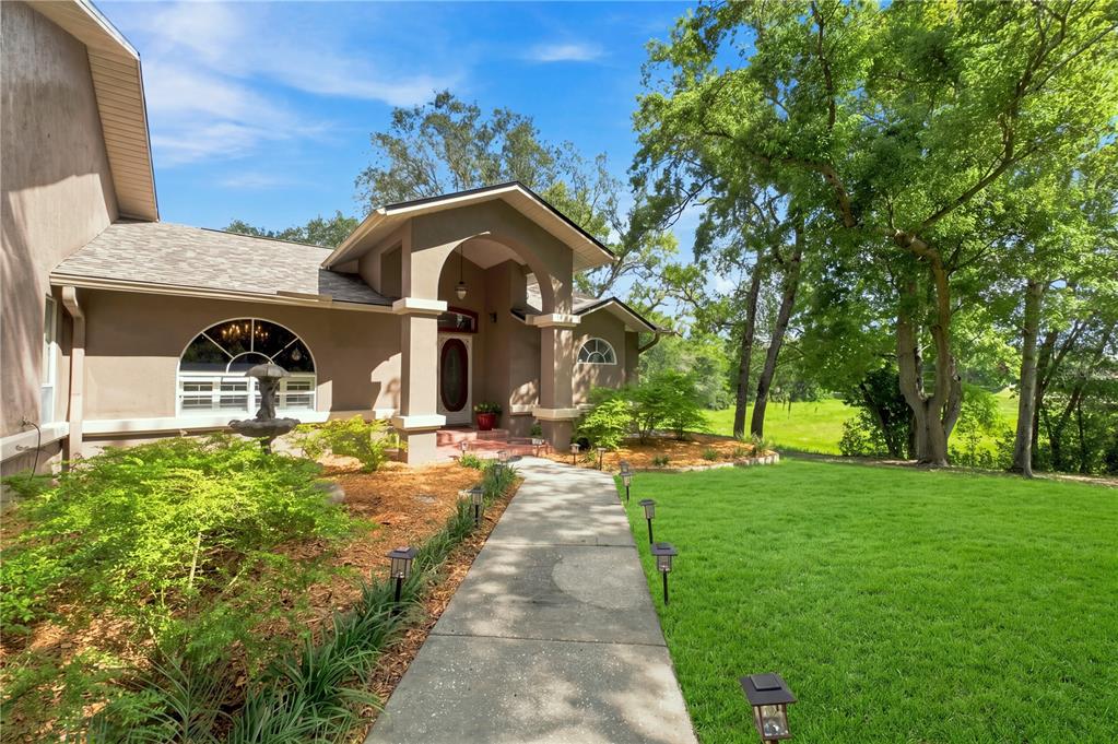8171 CHAUCER DRIVE, WEEKI WACHEE, FL — photo 3 of 30