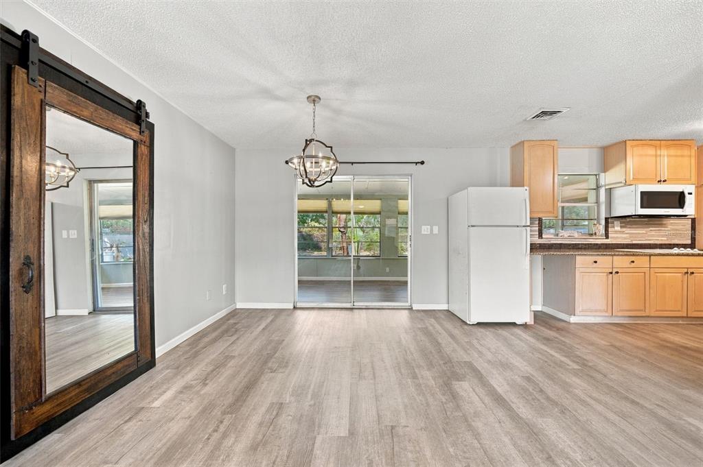 3036 SHAMROCK DRIVE, VENICE, FL — photo 2 of 30