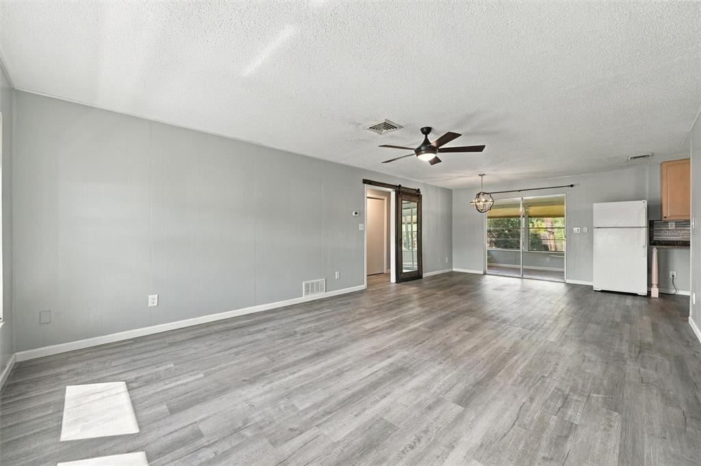 3036 SHAMROCK DRIVE, VENICE, FL — photo 3 of 30