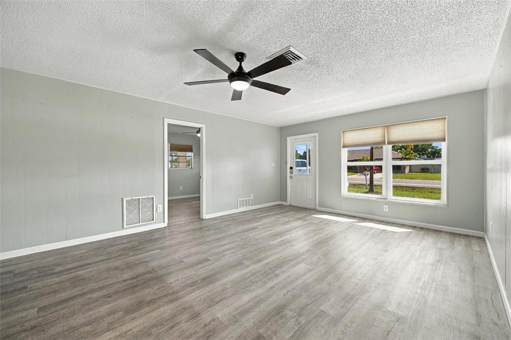 3036 SHAMROCK DRIVE, VENICE, FL — photo 5 of 30