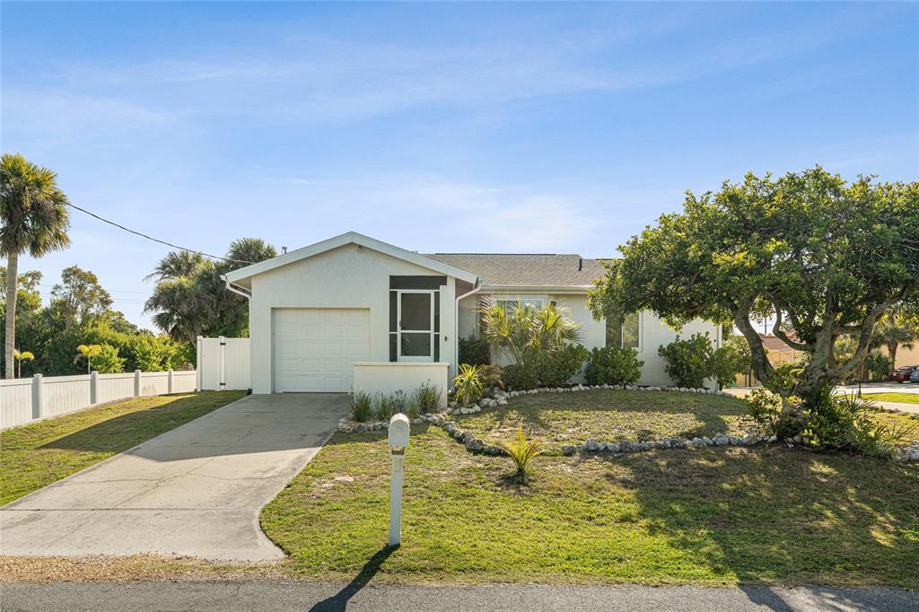 2600 PALMETTO STREET