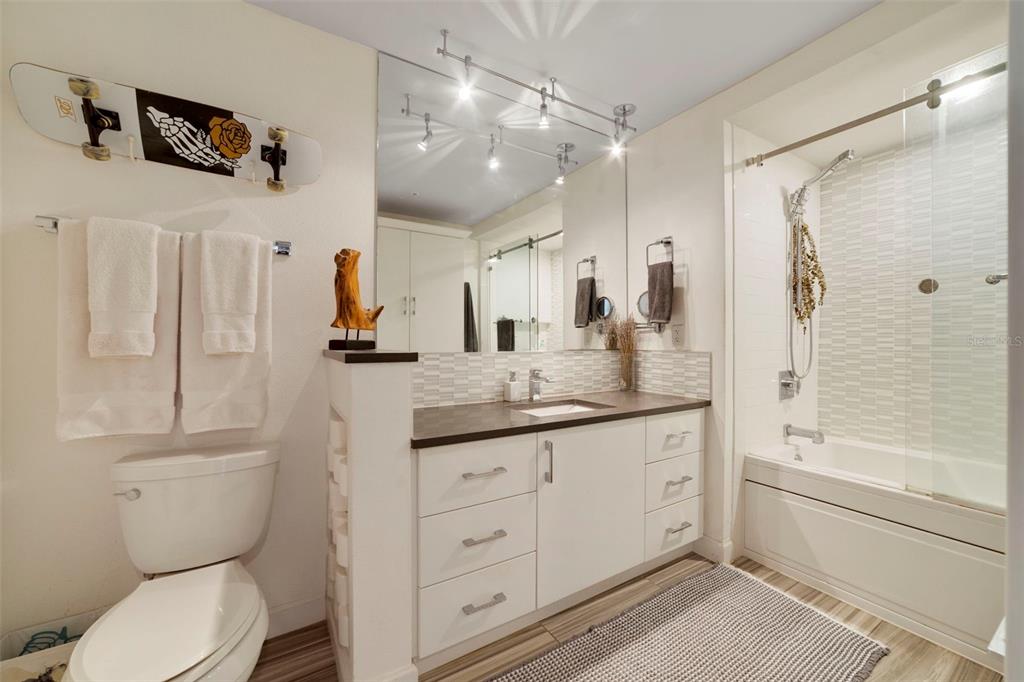 322 E CENTRAL BOULEVARD UNIT 811, ORLANDO, FL — photo 5 of 31