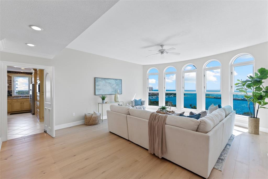288 BEACH DRIVE NE UNIT 9B, ST PETERSBURG, FL — photo 5 of 69