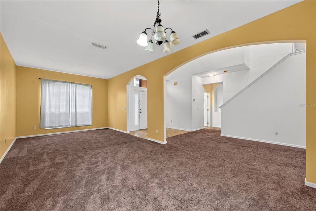 2838 SWEETSPIRE CIR, KISSIMMEE, FL — photo 4 of 30
