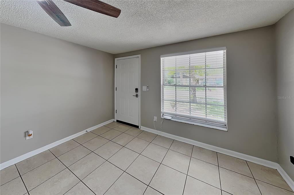 902 BALMORAL PLACE, VALRICO, FL — photo 3 of 16