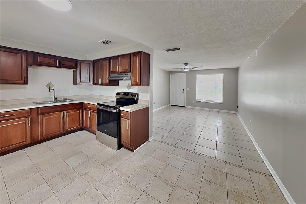 902 BALMORAL PLACE, VALRICO, FL — photo 5 of 16