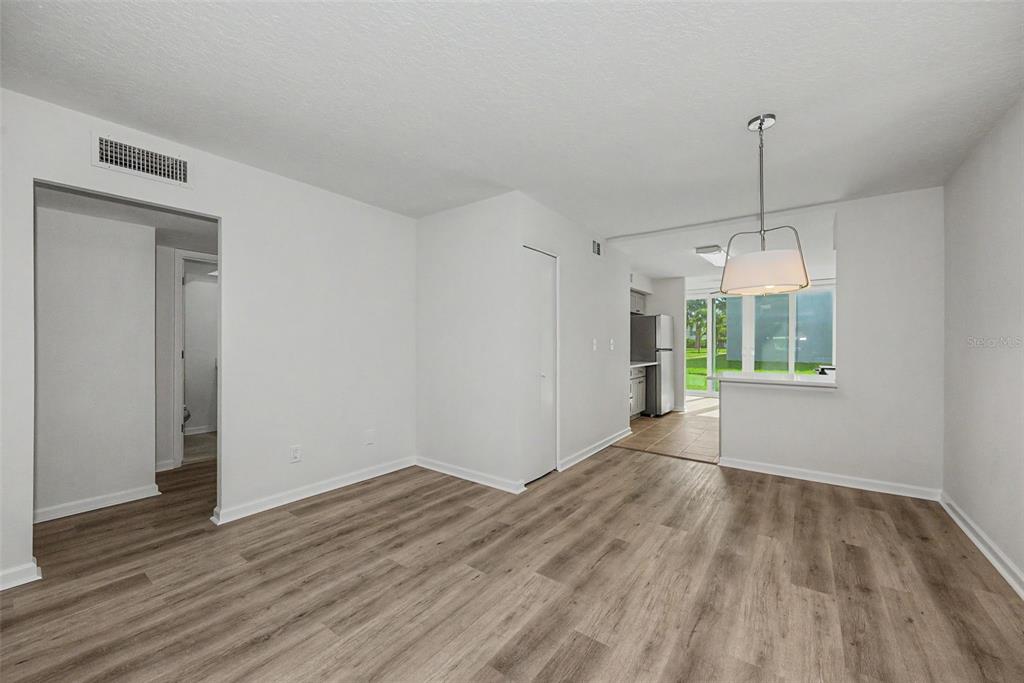 4715 BAY STREET NE UNIT 127, ST PETERSBURG, FL — photo 3 of 30