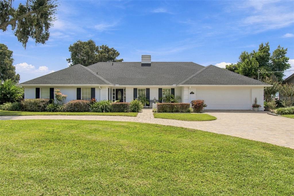 1921 MANOR CIRCLE SE, WINTER HAVEN, FL — photo 2 of 87