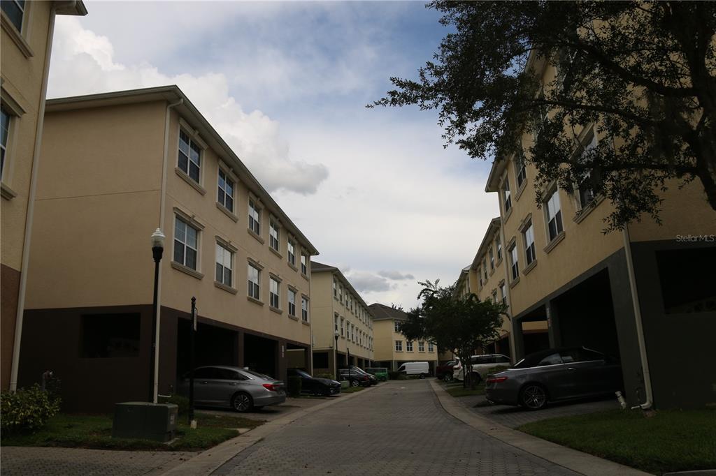 10144 ARBOR RUN DRIVE UNIT 116, TAMPA, FL — photo 4 of 30