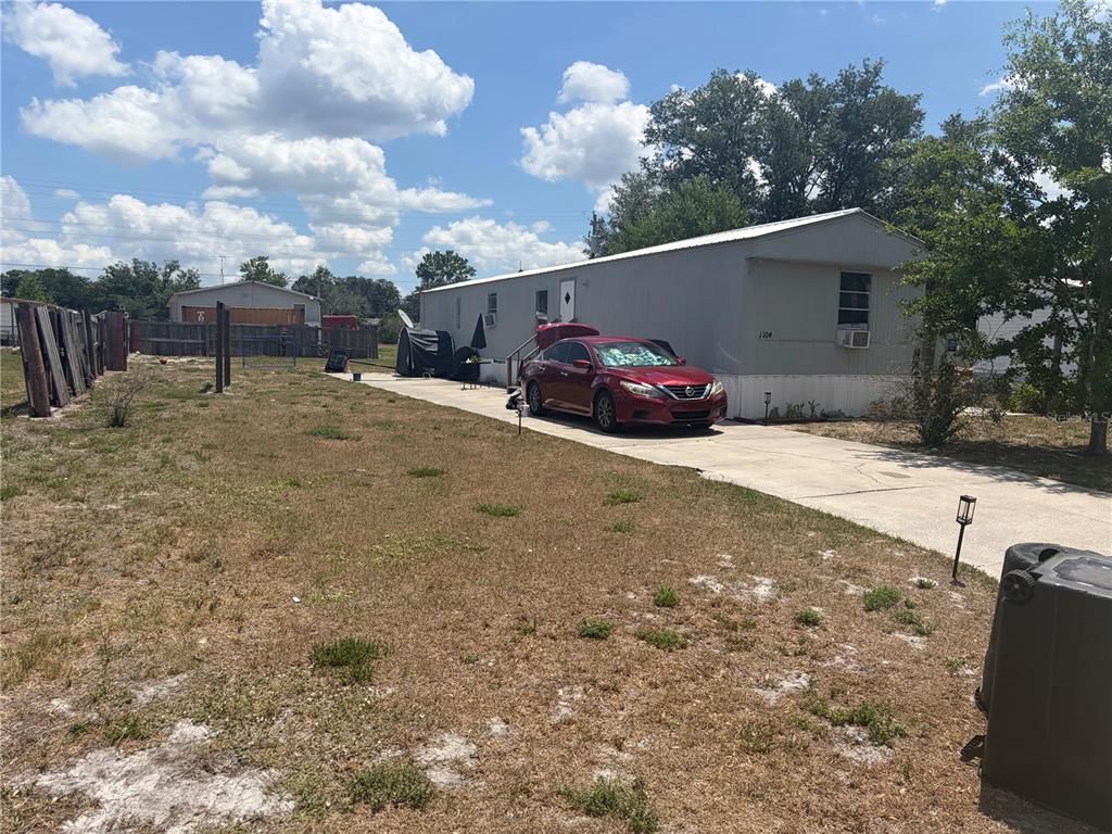 1104 SPARROW ROAD