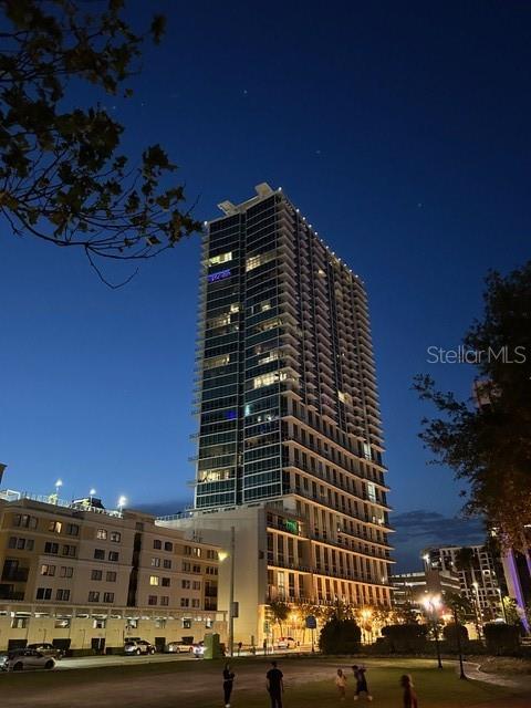 150 E ROBINSON STREET UNIT 3208