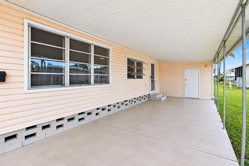 2000 E BAY DRIVE UNIT 65, LARGO, FL — photo 5 of 30