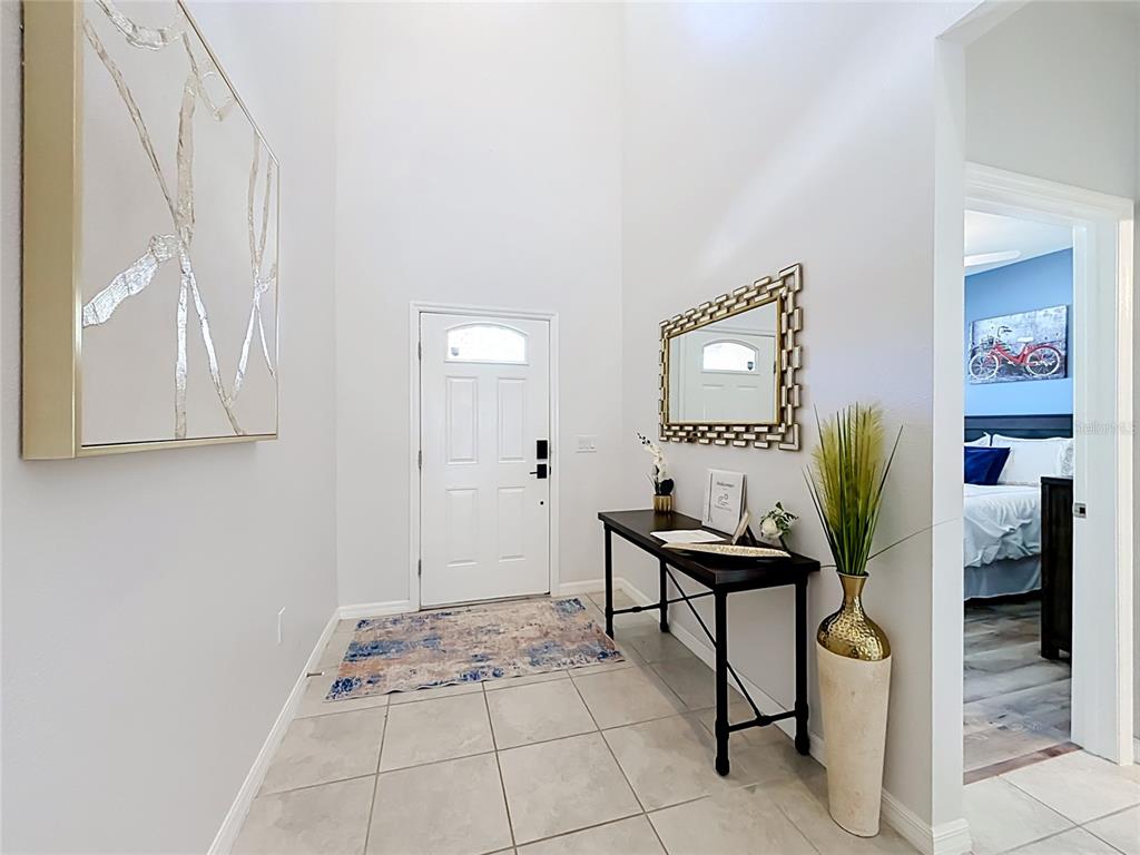 8879 QIN LOOP, KISSIMMEE, FL — photo 4 of 30