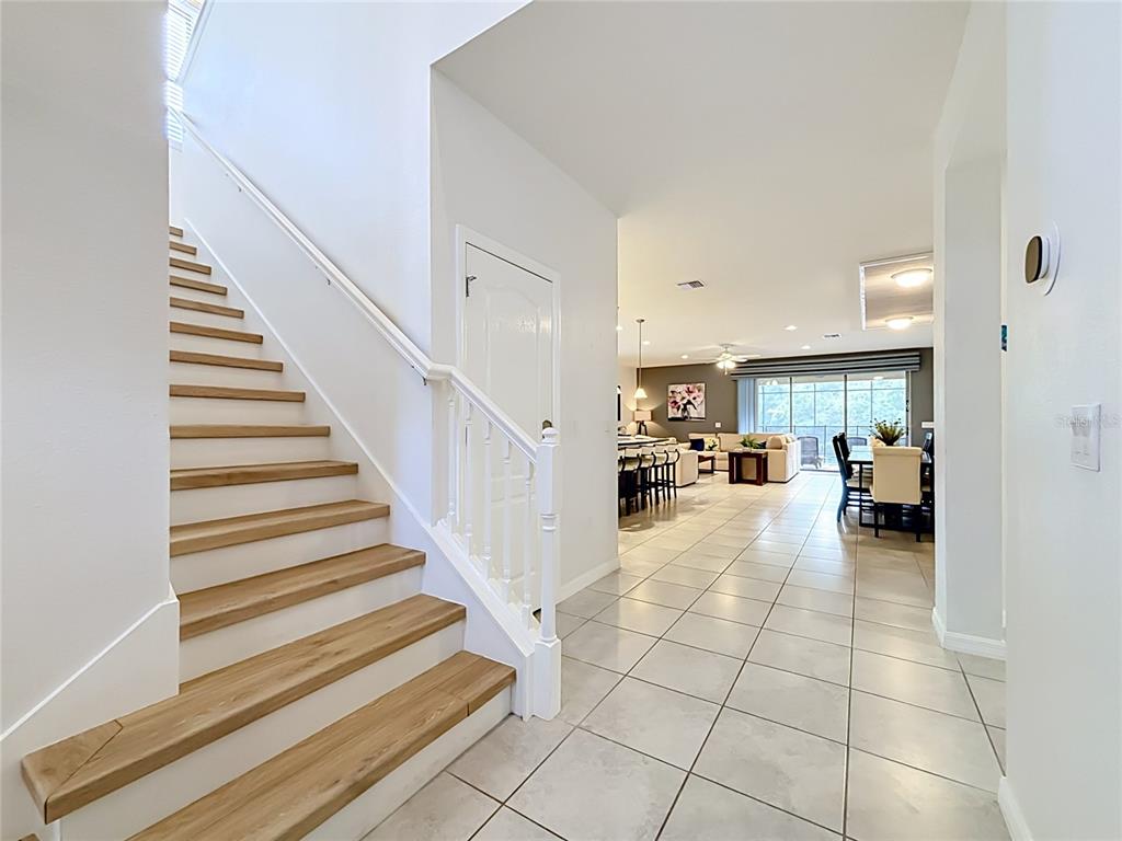 8879 QIN LOOP, KISSIMMEE, FL — photo 5 of 30