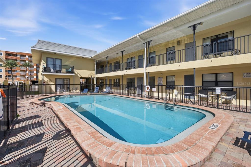 16333 GULF BOULEVARD UNIT 114, REDINGTON BEACH, FL — photo 4 of 23