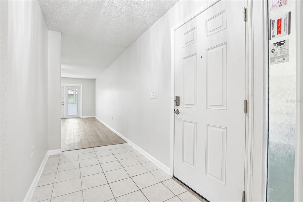 1202 11TH CIRCLE SE, LARGO, FL — photo 3 of 29
