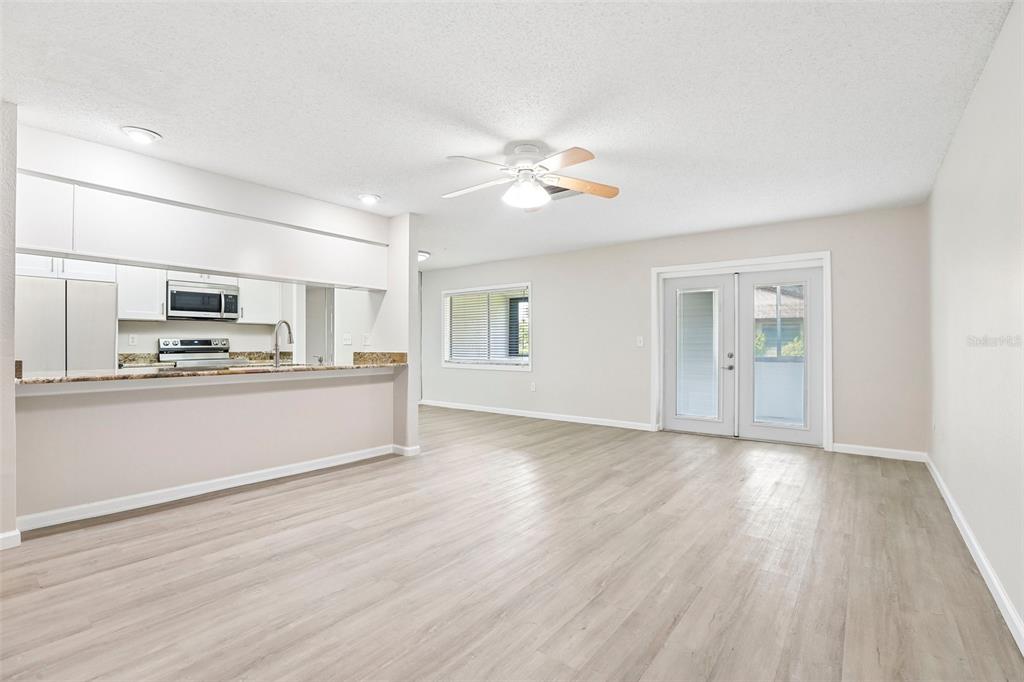 1202 11TH CIRCLE SE, LARGO, FL — photo 4 of 29