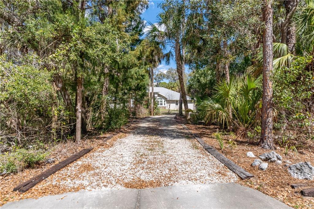 35 Captains Cove ROAD, INGLIS, FL — photo 3 of 30
