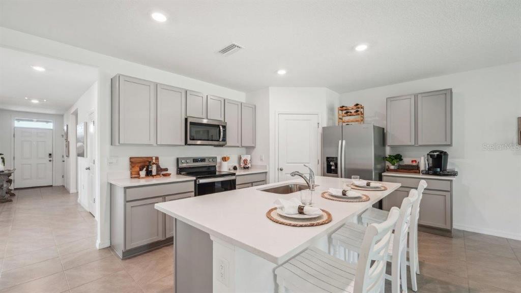 7650 WHEAT STONE DRIVE, ZEPHYRHILLS, FL — photo 5 of 18
