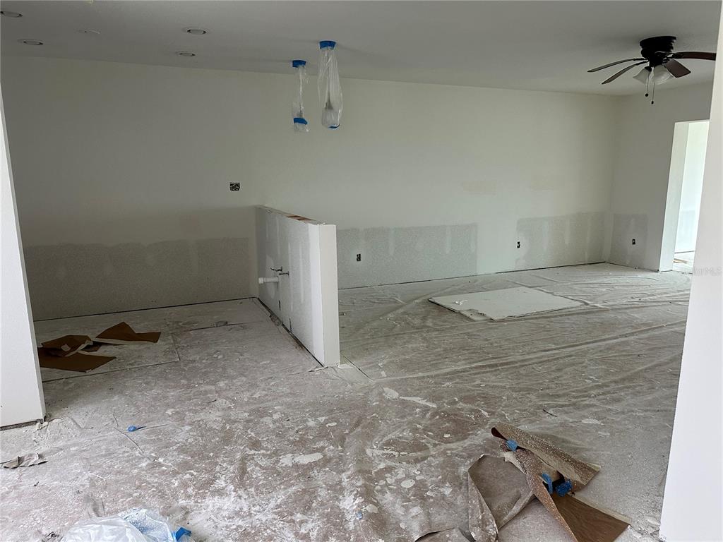 11255 W BAYSHORE DRIVE UNIT 81, CRYSTAL RIVER, FL — photo 4 of 15