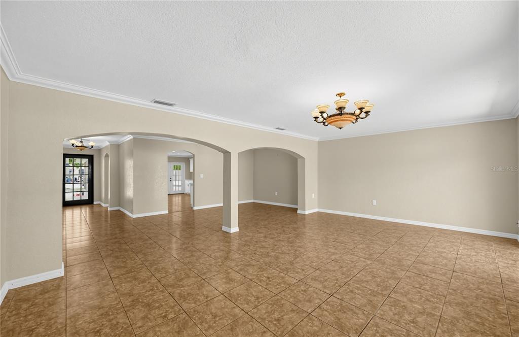 915 SEMINOLE BOULEVARD, TARPON SPRINGS, FL — photo 4 of 24