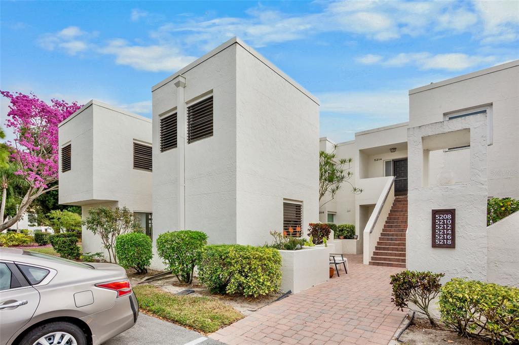 5218 MARSH FIELD LANE UNIT 108