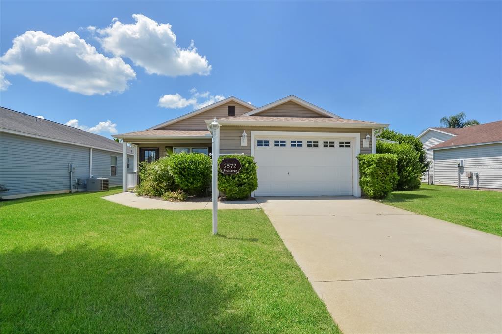 2572 BERRINGTON LOOP