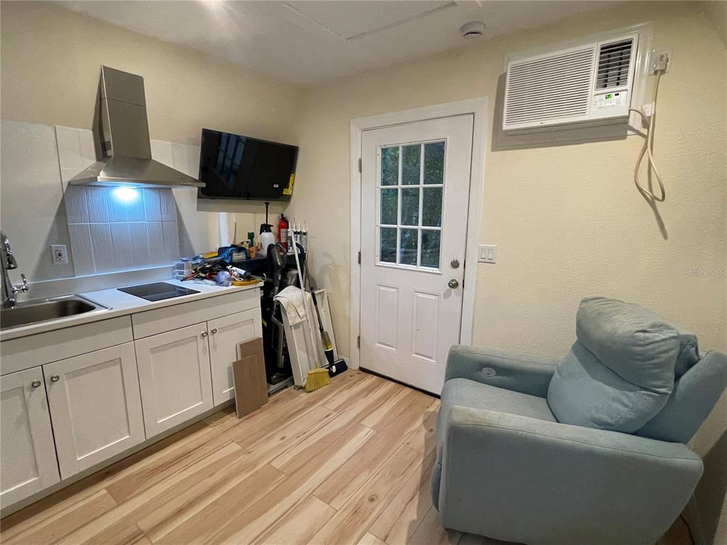 11481 E HILLCREST COURT, FLORAL CITY, FL — photo 4 of 30