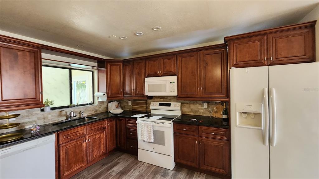 261 DUBLIN DRIVE, LAKE MARY, FL — photo 3 of 13