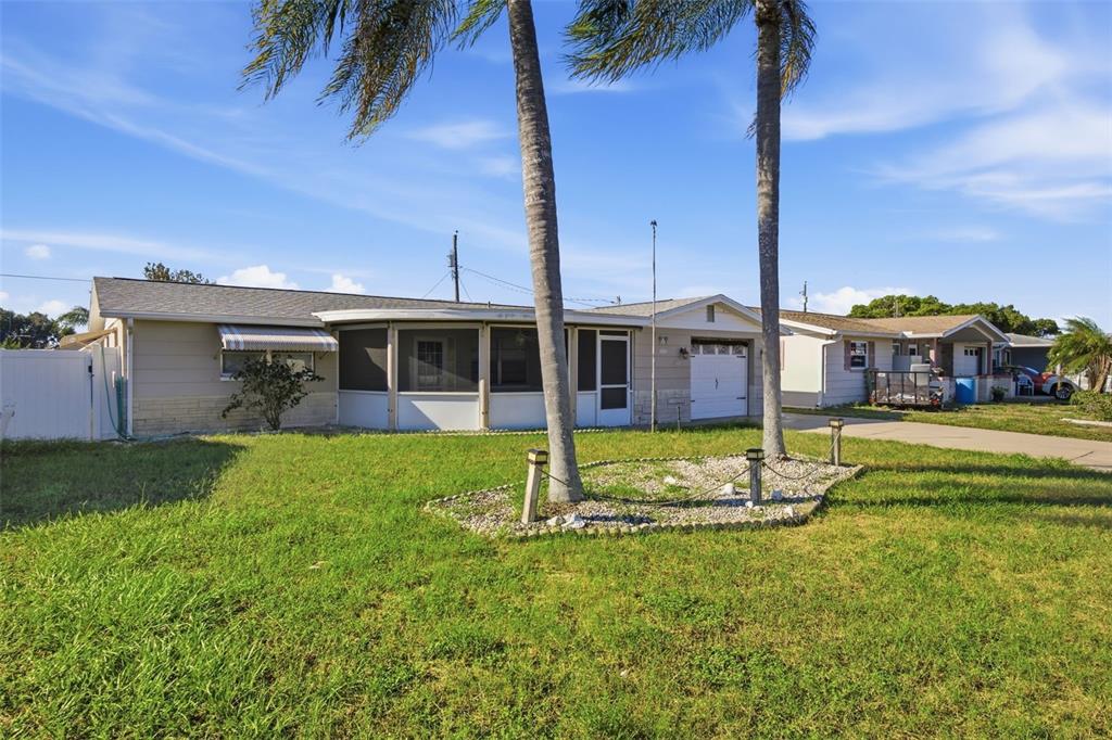 4030 CLUSTER DRIVE, HOLIDAY, FL — photo 3 of 45