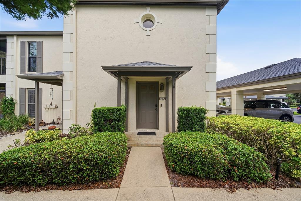 4520 SOUTHAMPTON COURT UNIT 4520, TAMPA, FL — photo 2 of 28