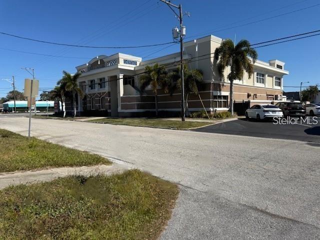 501 S LINCOLN AVENUE UNIT 201