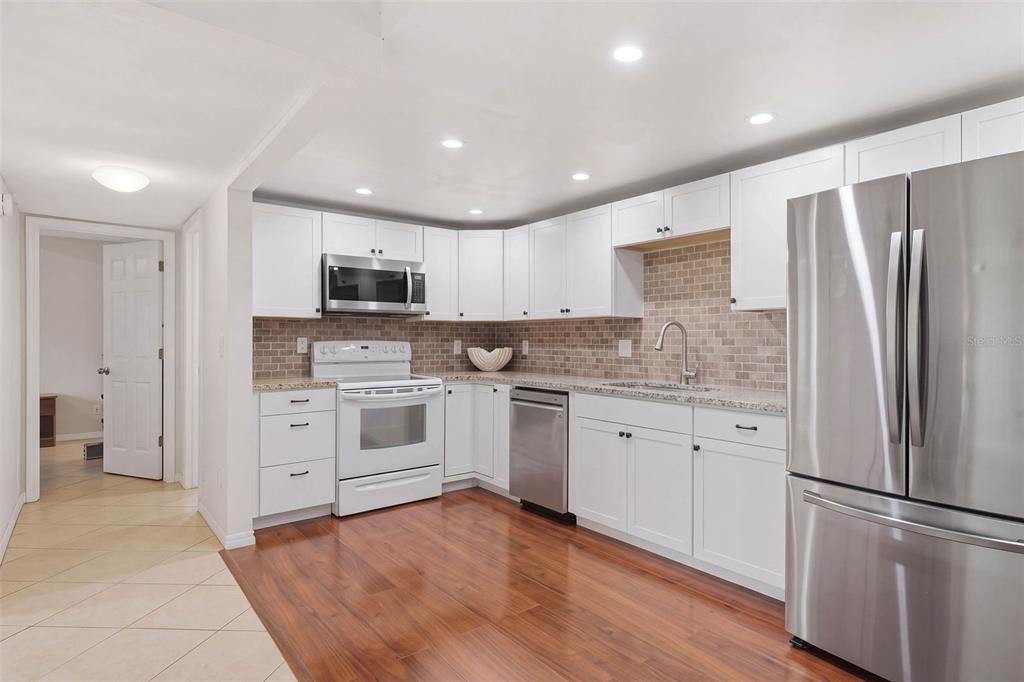 1799 N HIGHLAND AVENUE UNIT 163, CLEARWATER, FL — photo 3 of 17