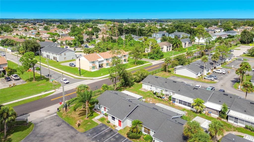 74 LAKE VILLA WAY, KISSIMMEE, FL — photo 4 of 29