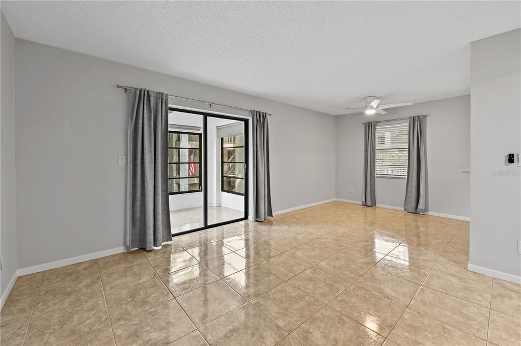 3399 MERMOOR DRIVE UNIT 210, PALM HARBOR, FL — photo 4 of 31