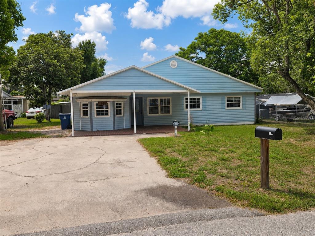 521 GREEN CIR